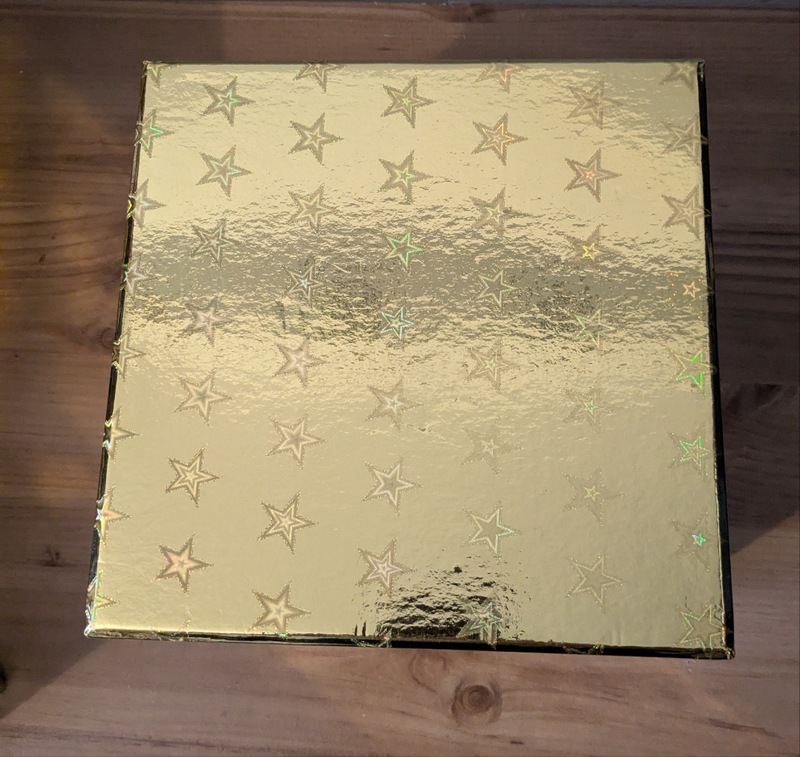 Star gifting boxes with lid with Gold foil stars. Free paper shredding