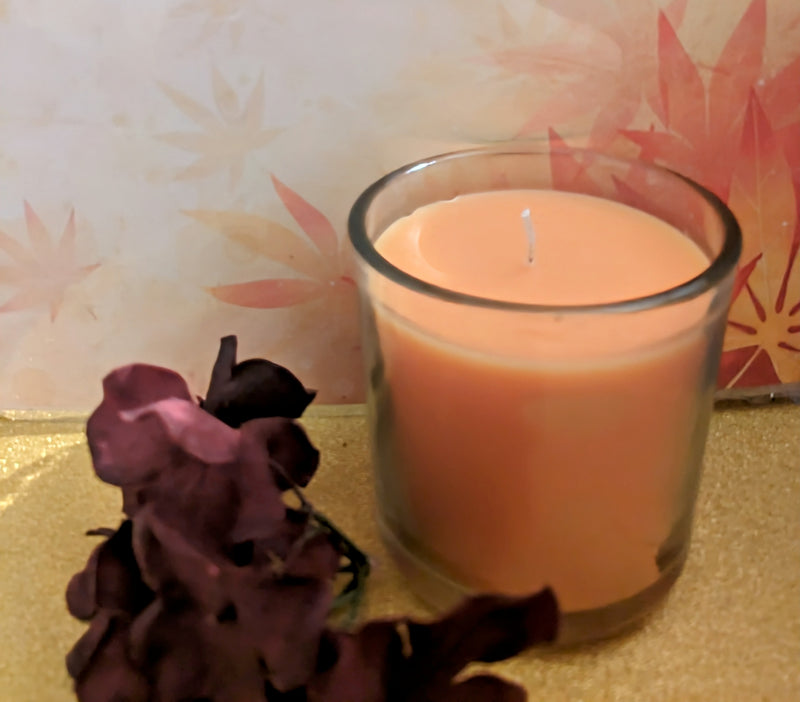 Mango scented glass candle