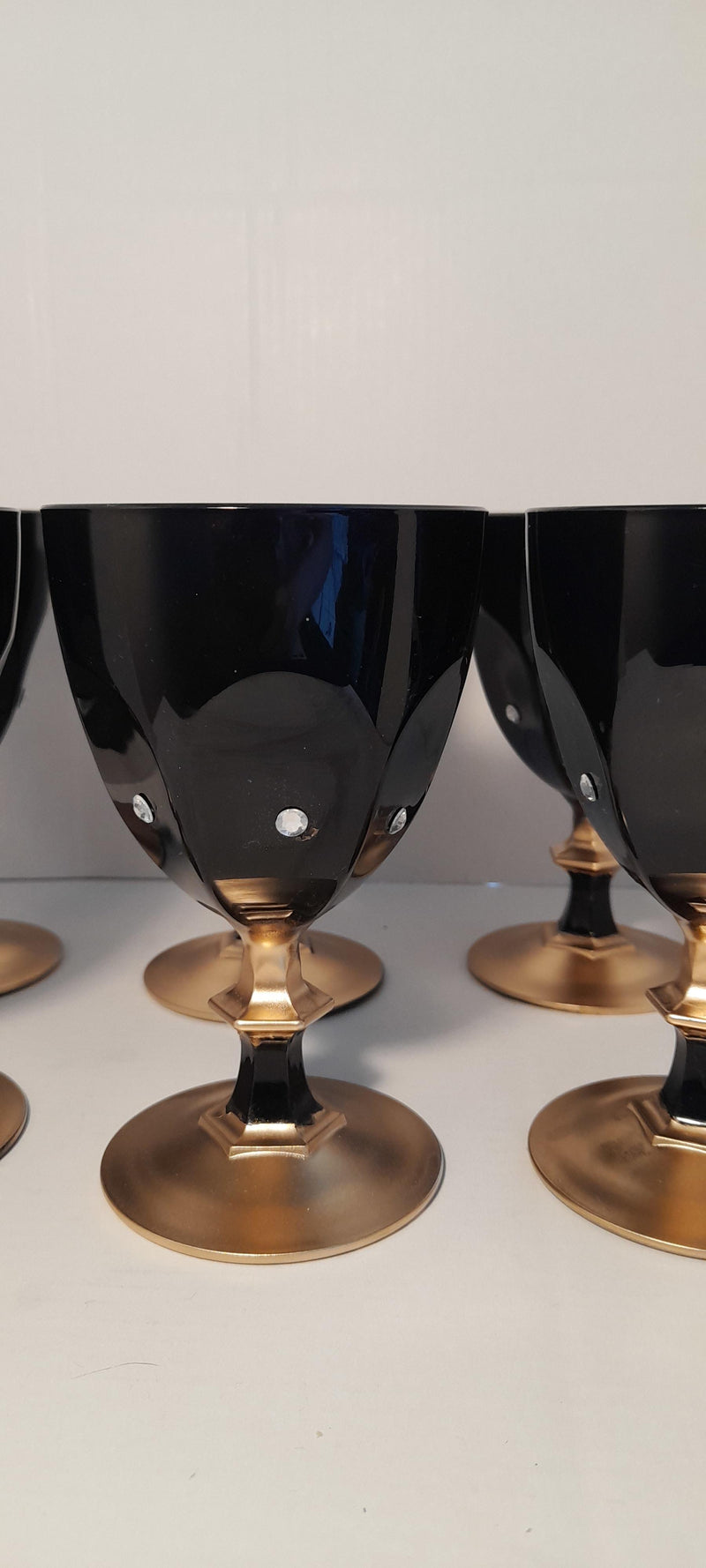set 6 glass goblets-1