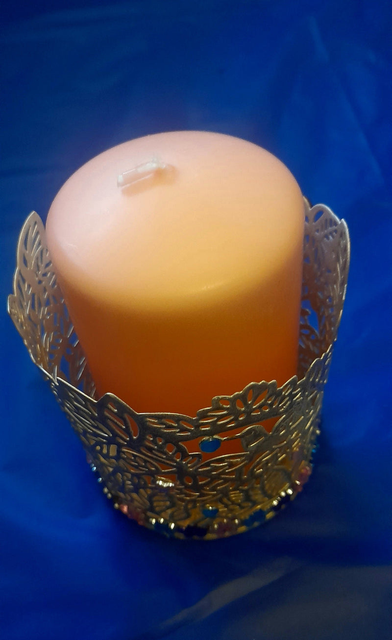 Gold leaf candle holder