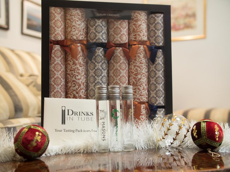 English Gin Party Crackers - Bundled Gifts